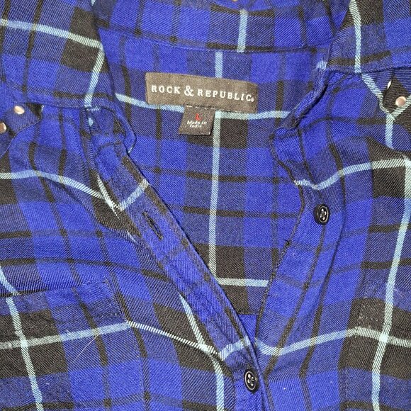 Rock & Republic Ombre Extra-Long Plaid Long Sleeve Button-up Top - Picture 4 of 7